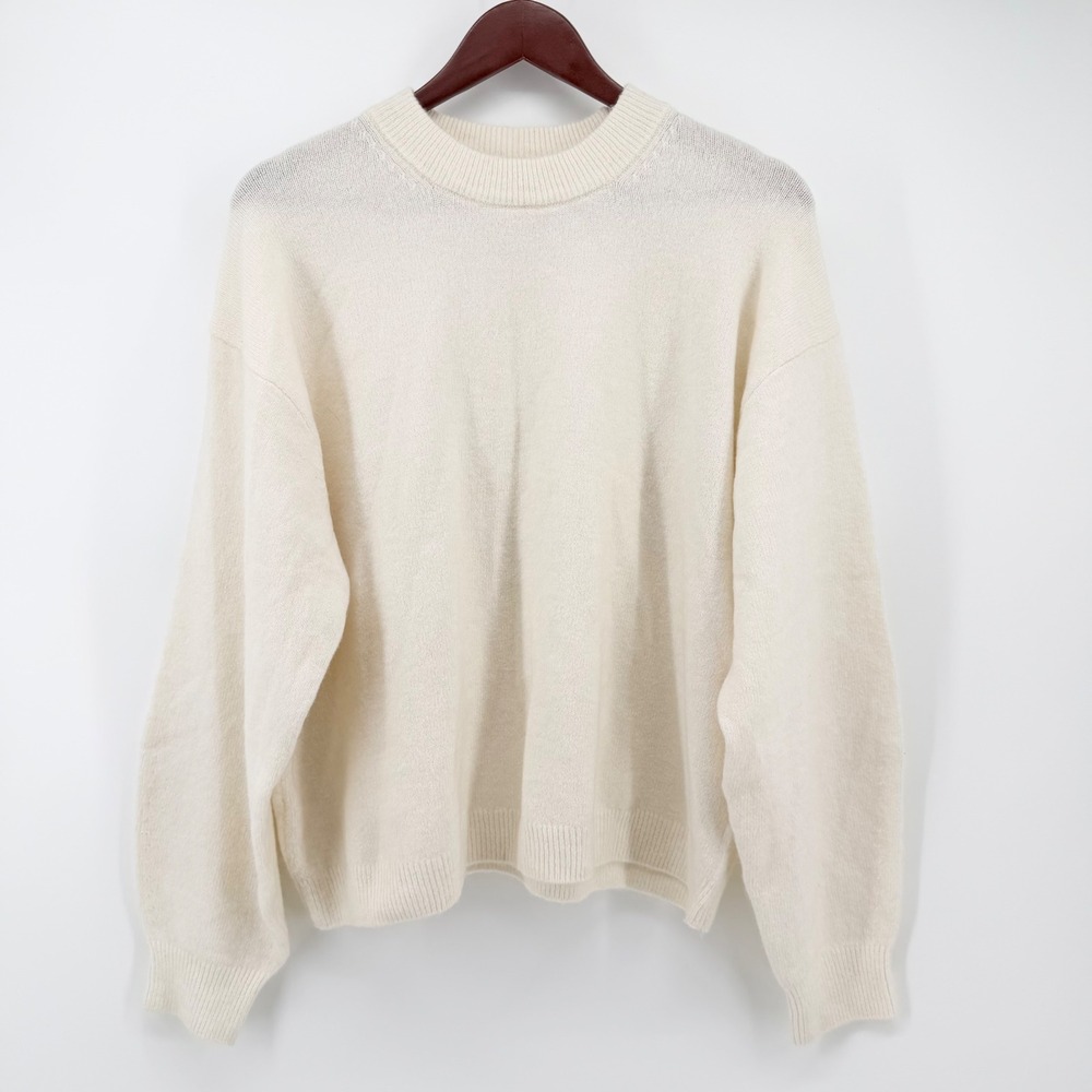 H&M Medium Cream Knit Crewneck Sweater Drop Shoulder Off White Pullover Cozy